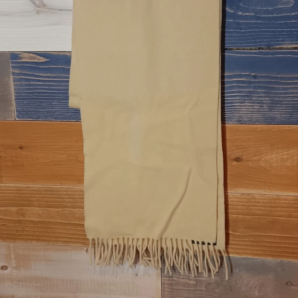 Lambswool Scarf Cream - Picture 2 of 4